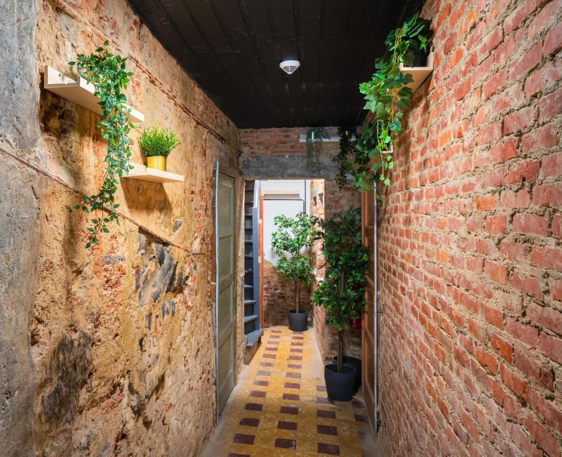 The Industrial Lodge Antwerp Exterior photo