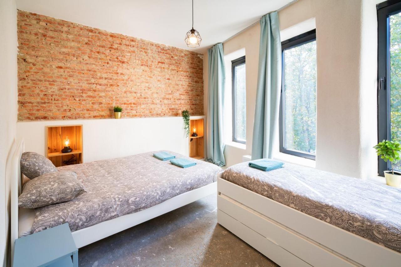 The Industrial Lodge Antwerp Exterior photo